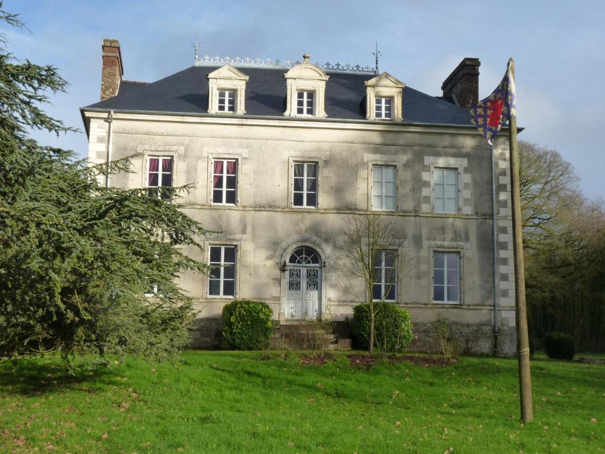 Chateau De Craon Comblessac Buitenkant foto